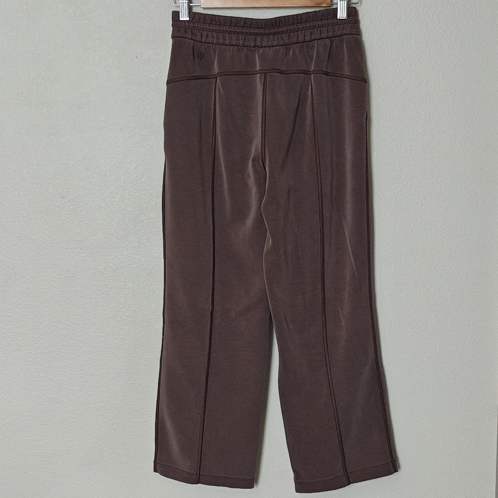 Lululemon Softstreme High-Rise Straight-Leg Cropped Pant - Picture 5 of 10